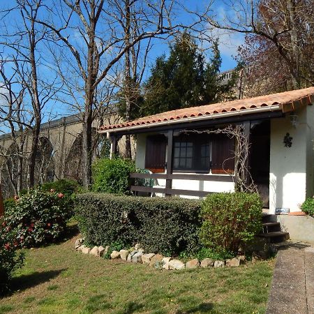 The Petite Chalet Chambre D'Hotes L'Isle-Jourdain  Экстерьер фото